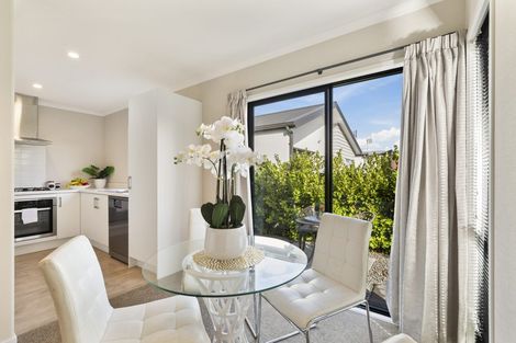 Photo of property in 10 Regiment Road, Papakura, 2110