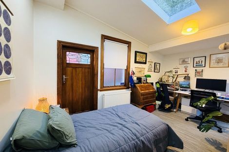 Photo of property in 285 Karaka Bay Road, Karaka Bays, Wellington, 6022