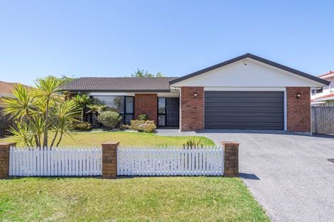 Photo of property in 10 Travers Place, Northpark, Auckland, 2013