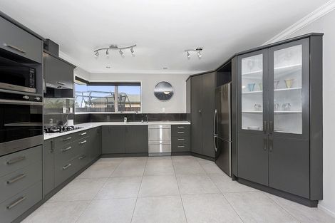 Photo of property in 19 Wentworth Drive, Rototuna North, Hamilton, 3210