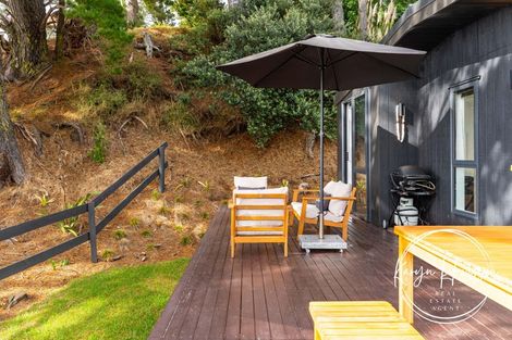 Photo of property in 164 Komiti Road, Tinopai, 0593