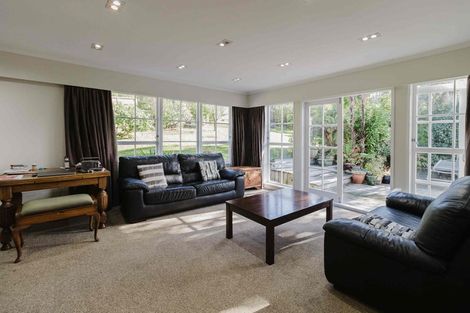 Photo of property in 28 Caesars Place, Churton Park, Wellington, 6037