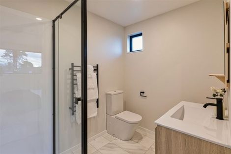 Photo of property in 52 Waipani Road, Te Atatu Peninsula, Auckland, 0610