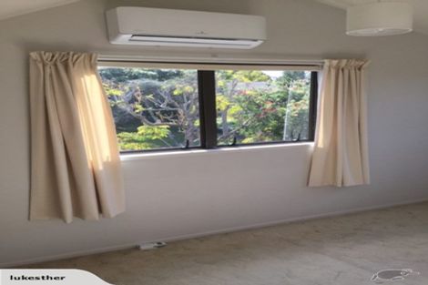 Photo of property in 19 Lastel Place, Shelly Park, Auckland, 2014