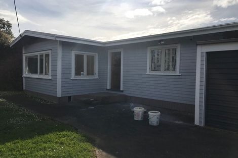 Photo of property in 36 Woodside Road, Massey, Auckland, 0614