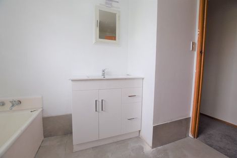 Photo of property in 11a Brunner Road, Glen Eden, Auckland, 0602