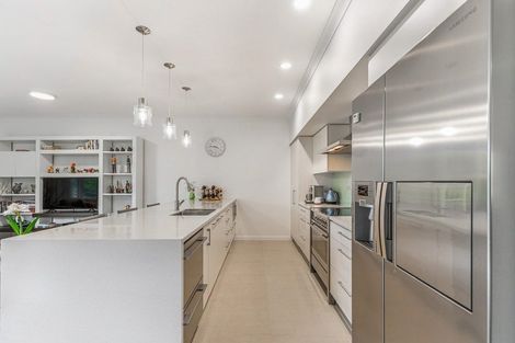 Photo of property in 18 Kensington Drive, Orewa, 0931