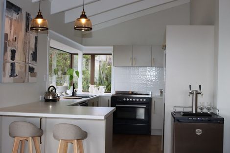 Photo of property in 26 Bay View Road, Cable Bay, 0420