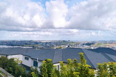 Photo of property in 45 Ascension Crescent, Orewa, 0931