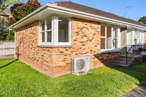 Photo of property in 1/2 Bowling Avenue, Epsom, Auckland, 1023