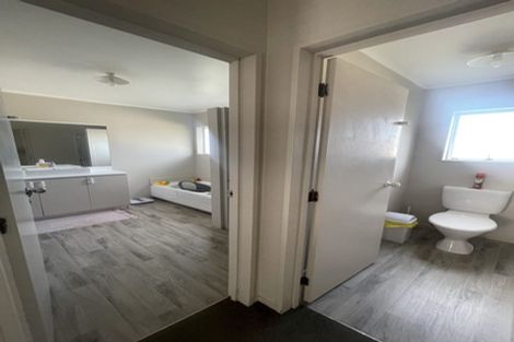 Photo of property in 28/24 Eastglen Road, Glen Eden, Auckland, 0602