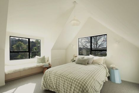 Photo of property in 2 Glendawn Place, Bayview, Auckland, 0629