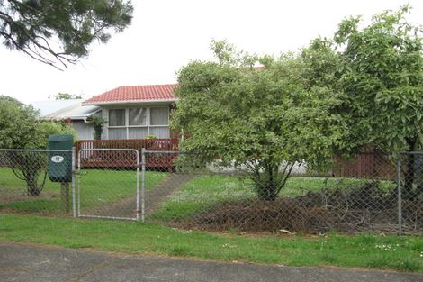 Photo of property in 52 Wallace Road, Mangere Bridge, Auckland, 2022