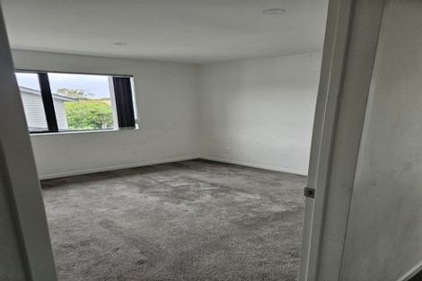 Photo of property in 9 Kaweka Street, New Lynn, Auckland, 0600