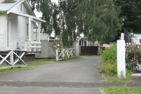 Photo of property in 1/87 Kayes Road, Pukekohe, 2120