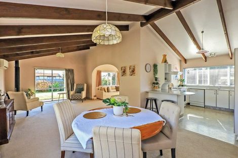 Photo of property in 1229 Louie Street, Parkvale, Hastings, 4122