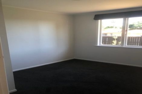 Photo of property in 1/452 Swanson Road, Ranui, Auckland, 0612