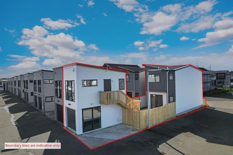 Photo of property in 2 Tukauri Place, Papakura, 2110