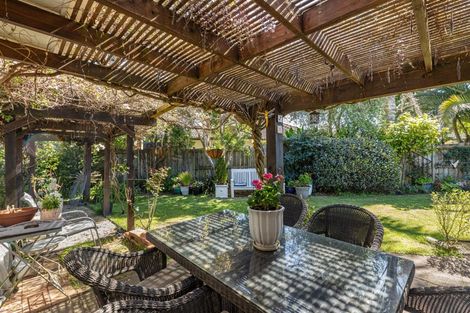 Photo of property in 17 Saint Heliers Place, Papamoa Beach, Papamoa, 3118