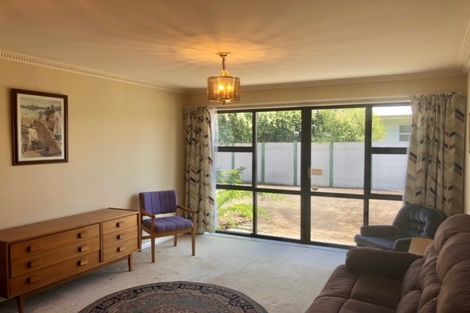 Photo of property in 16a Hornsby Street, Carterton, 5713