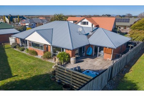 Photo of property in 22 Dawson Douglas Place, Kaiapoi, 7630