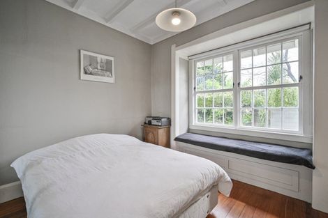 Photo of property in 140 Napier Road, Havelock North, 4130