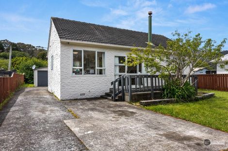 Photo of property in 82 Hewer Crescent, Naenae, Lower Hutt, 5011
