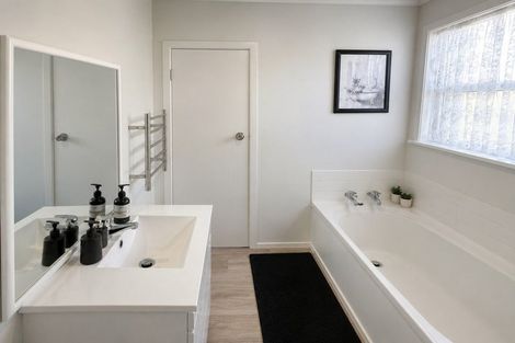 Photo of property in 94 Major Drive, Kelson, Lower Hutt, 5010