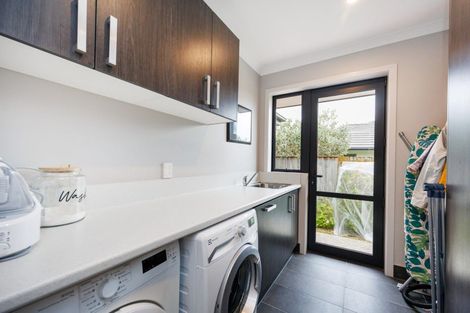 Photo of property in 18 Oak Crescent, Ashhurst, 4810