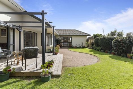 Photo of property in 12 Moy Place, East Tamaki Heights, Auckland, 2016