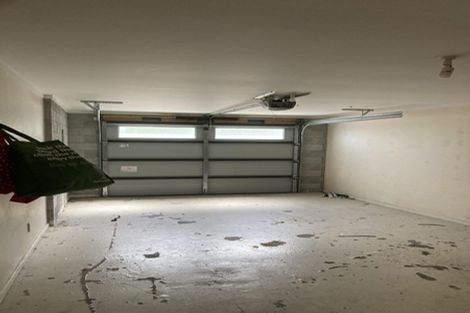 Photo of property in 18 Melrose Road, Island Bay, Wellington, 6023