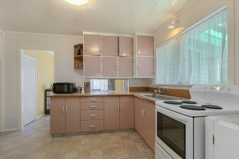 Photo of property in 43 Sunny Grove, Wainuiomata, Lower Hutt, 5014