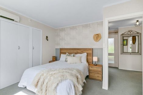Photo of property in 37 Kent Street, Levin, 5510