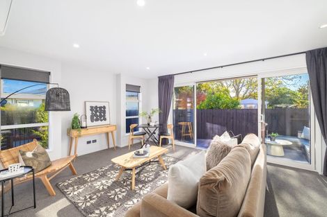 Photo of property in 8c Wychwood Crescent, Bishopdale, Christchurch, 8053