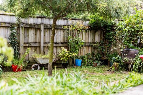 Photo of property in 136 Hine Road, Wainuiomata, Lower Hutt, 5014