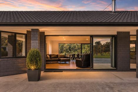 Photo of property in 49 Kanohi Road, Kaukapakapa, 0873