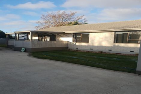 Photo of property in 11 Factory Road, Belfast, Christchurch, 8051