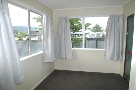 Photo of property in 43 Arawhata Road, Paraparaumu, 5032