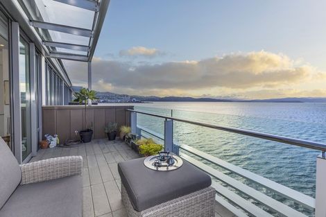 Photo of property in Clyde Quay Wharf, 3c/6 Clyde Quay Wharf, Te Aro, Wellington, 6011