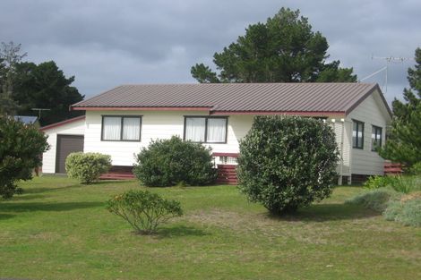 Photo of property in 132 Waimaire Avenue, Matarangi, Whitianga, 3592