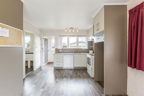 Photo of property in 21 Edinburgh Avenue, Rosehill, Papakura, 2113