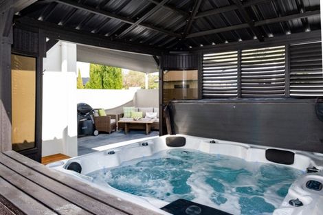 Photo of property in 3 Pinotage Drive, Greenmeadows, Napier, 4112