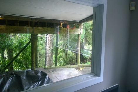 Photo of property in 12 Tawini Road, Titirangi, Auckland, 0604