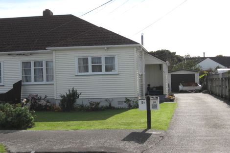 Photo of property in 9b Hall Crescent, Epuni, Lower Hutt, 5011