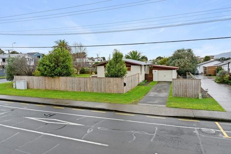 Photo of property in 57 Martin Road, Paraparaumu Beach, Paraparaumu, 5032
