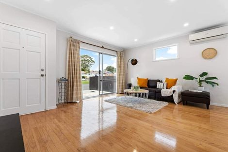 Photo of property in 79 Universal Drive, Henderson, Auckland, 0610