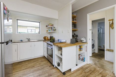 Photo of property in 2/56 Greenhaven Avenue, Opaheke, Papakura, 2113