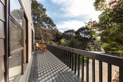 Photo of property in 43 Wirihana Road, Titirangi, Auckland, 0604