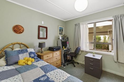 Photo of property in 10 Winara Avenue, Waikanae, 5036