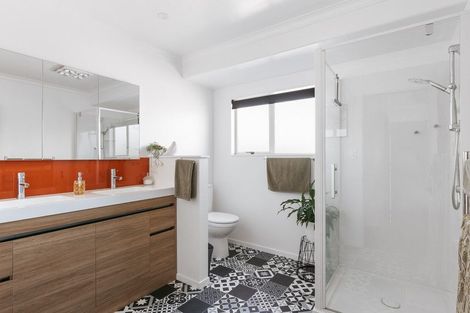 Photo of property in 2/8 Aberdeen Street, Mount Maunganui, 3116